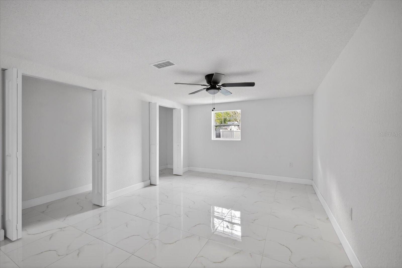 REGENCY PARK - Residential