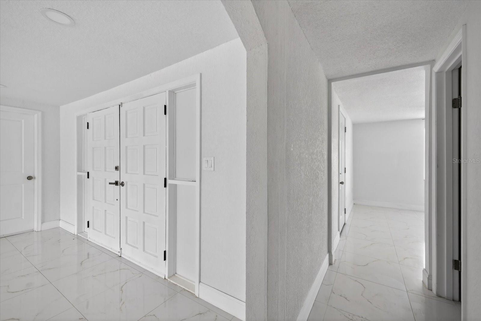 REGENCY PARK - Residential