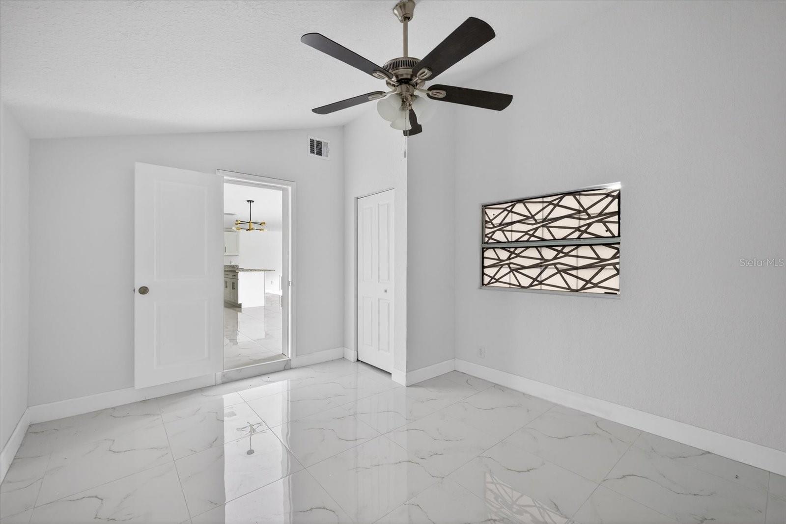 REGENCY PARK - Residential