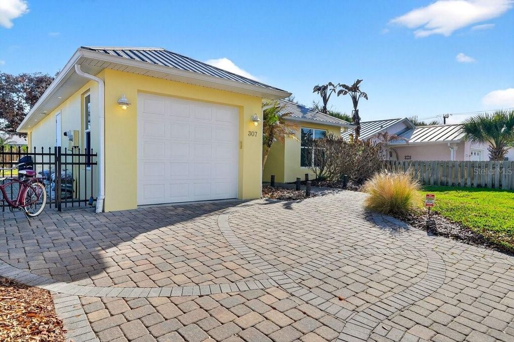 Photo of 307 Jessamine Avenue, New Smyrna Beach, FL 32169 (MLS # NS1087577)