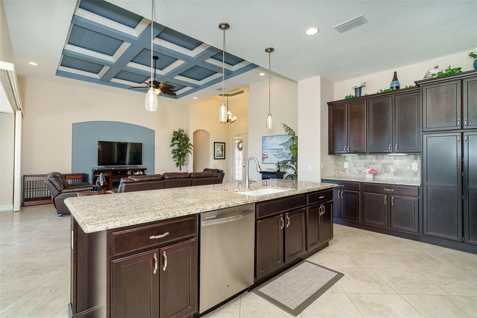 ROTONDA WEST PINE VLY - Residential