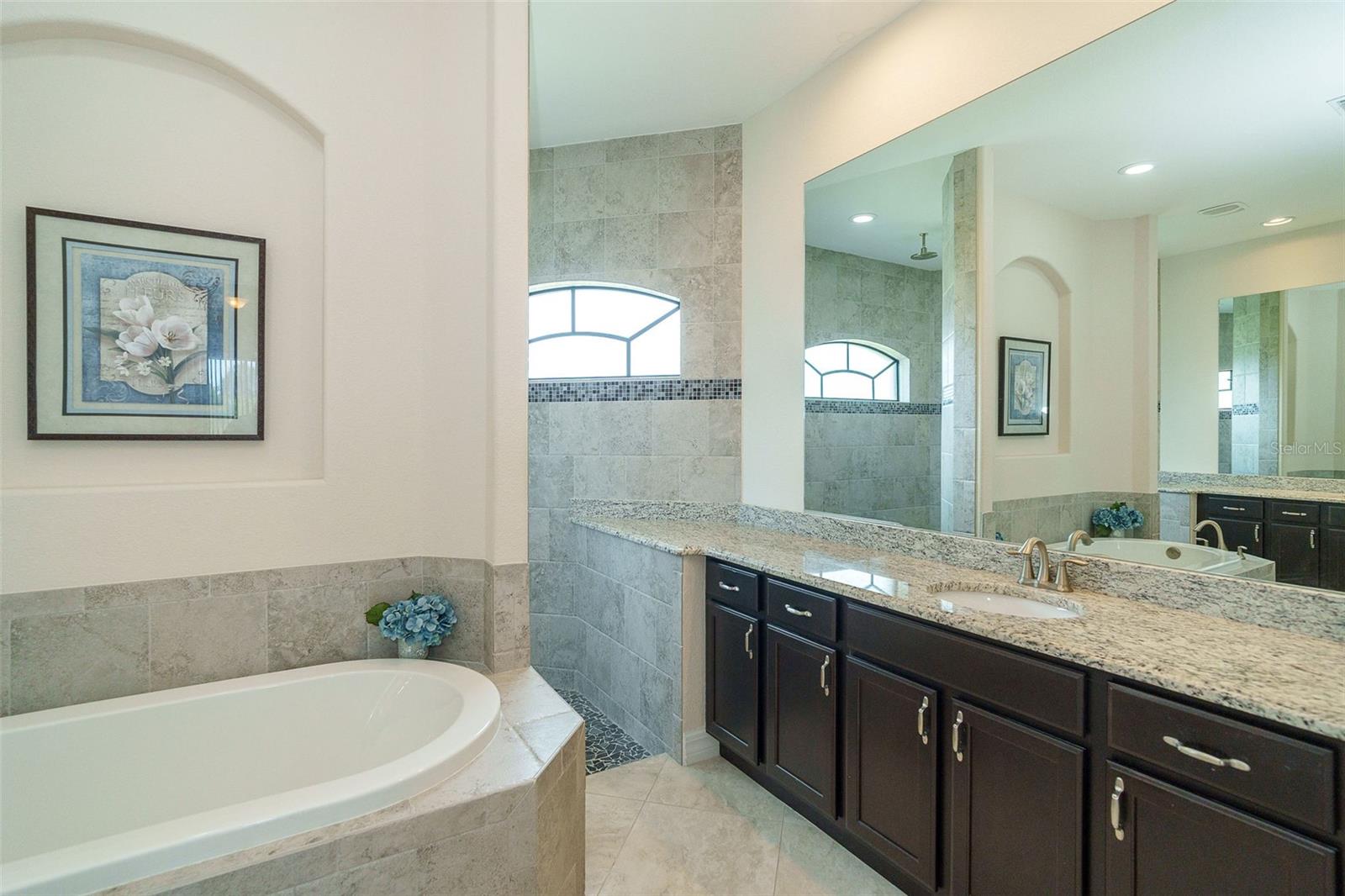 ROTONDA WEST PINE VLY - Residential