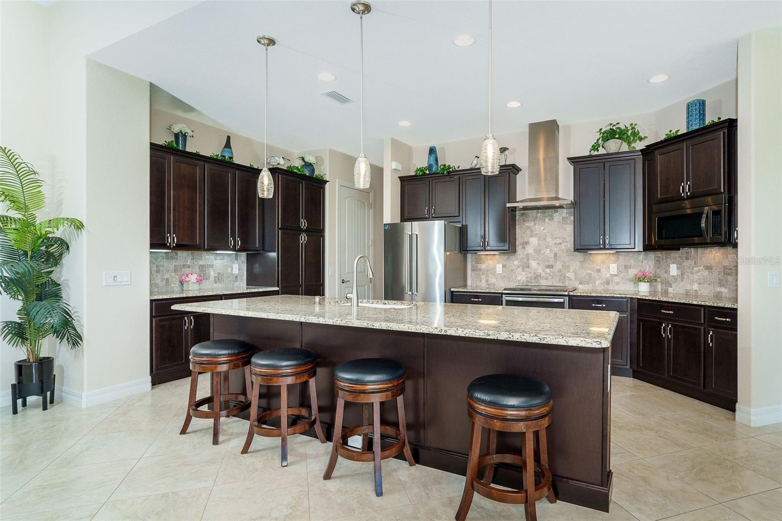 ROTONDA WEST PINE VLY - Residential