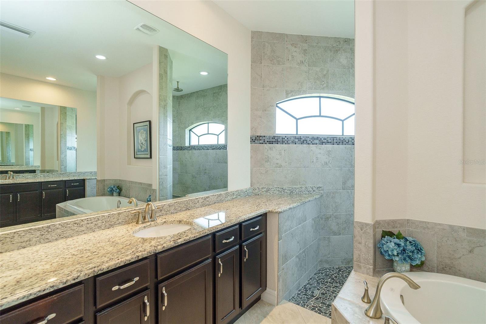 ROTONDA WEST PINE VLY - Residential