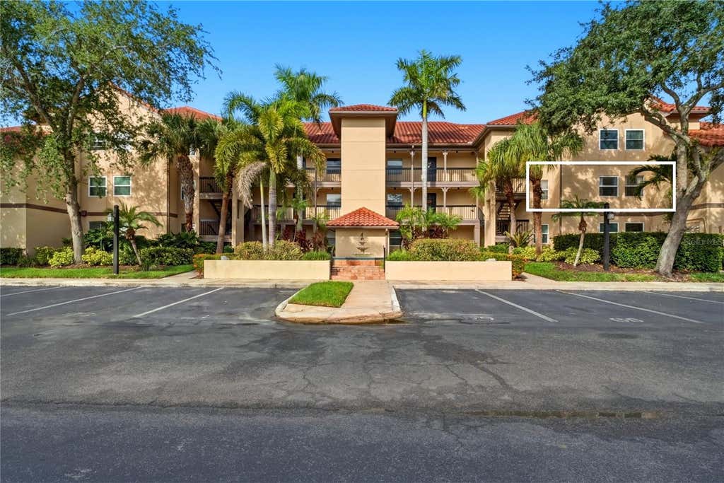 Photo of 2400 Feather Sound Drive #427, Clearwater, FL 33762 (MLS # TB8537042)