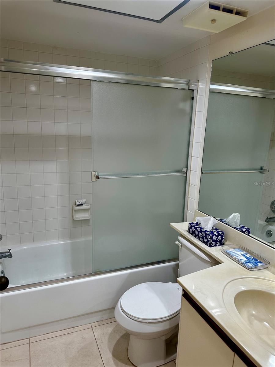 PASADENA COVE CONDO - Residential Lease