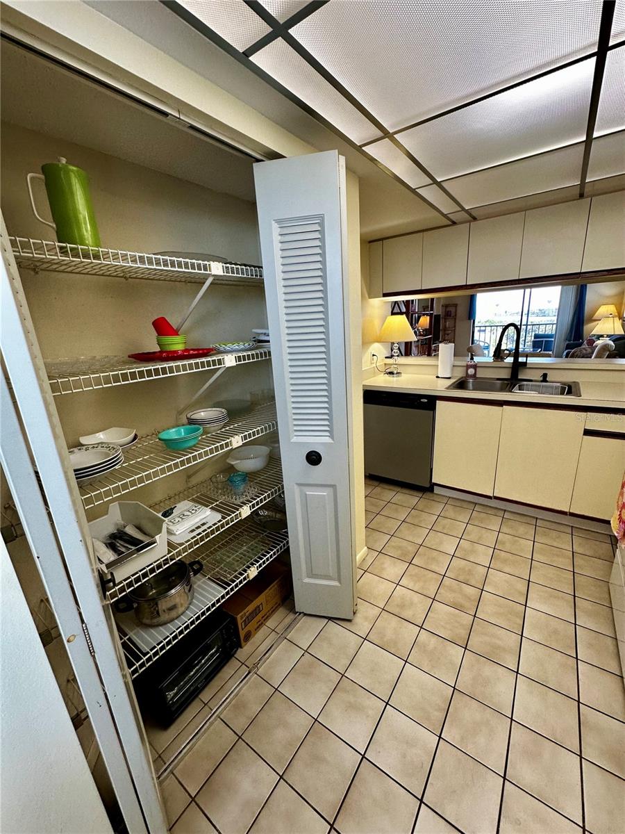 PASADENA COVE CONDO - Residential Lease