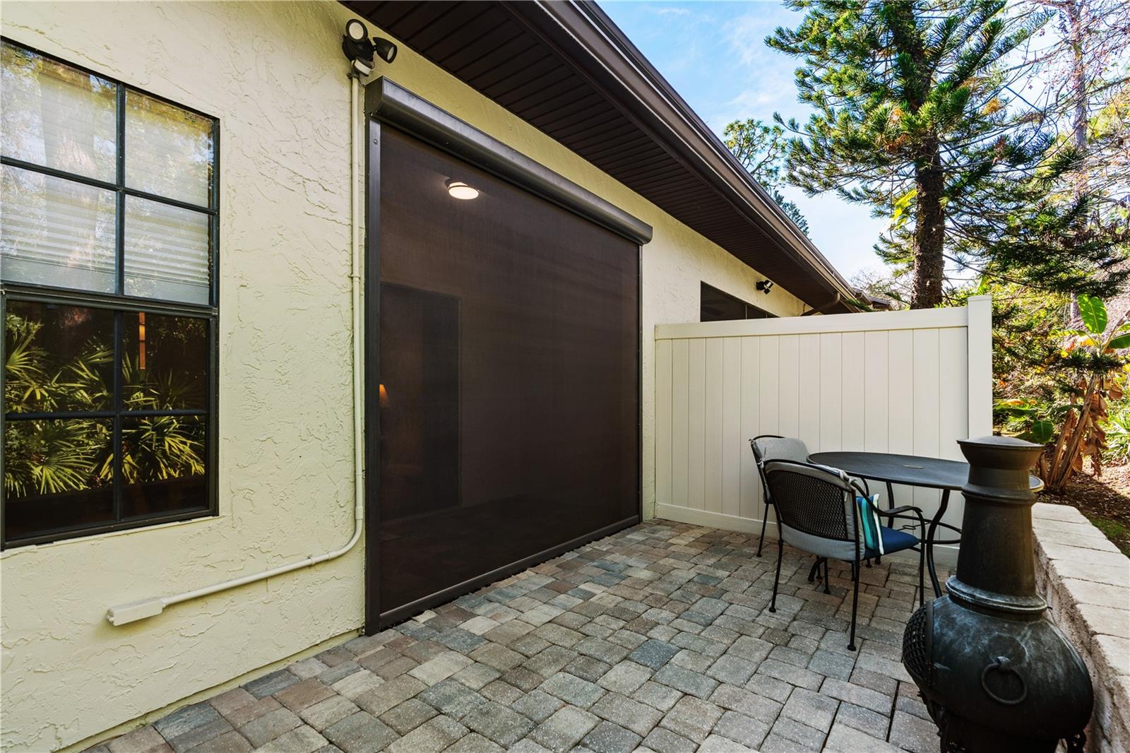 SUNSET PINES TWNHMS - Residential