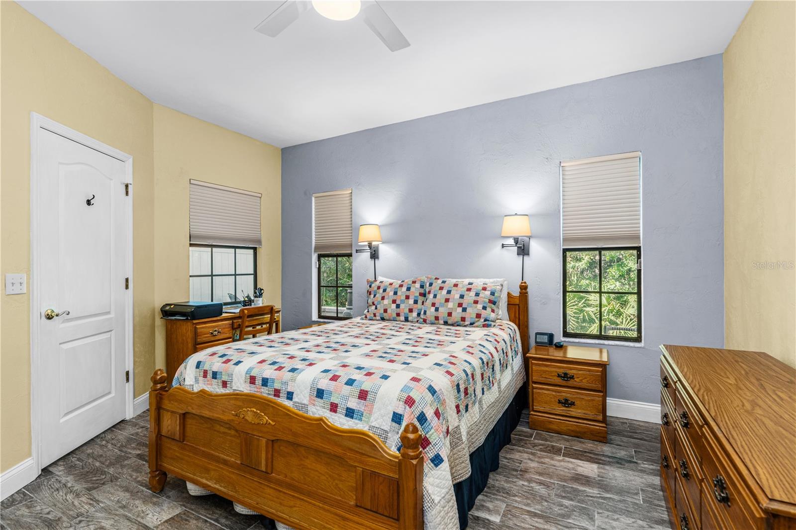 SUNSET PINES TWNHMS - Residential