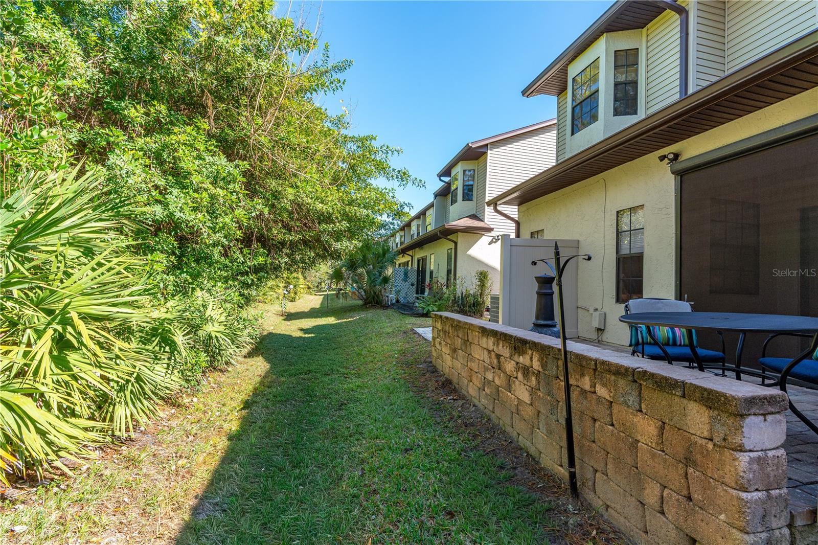 SUNSET PINES TWNHMS - Residential