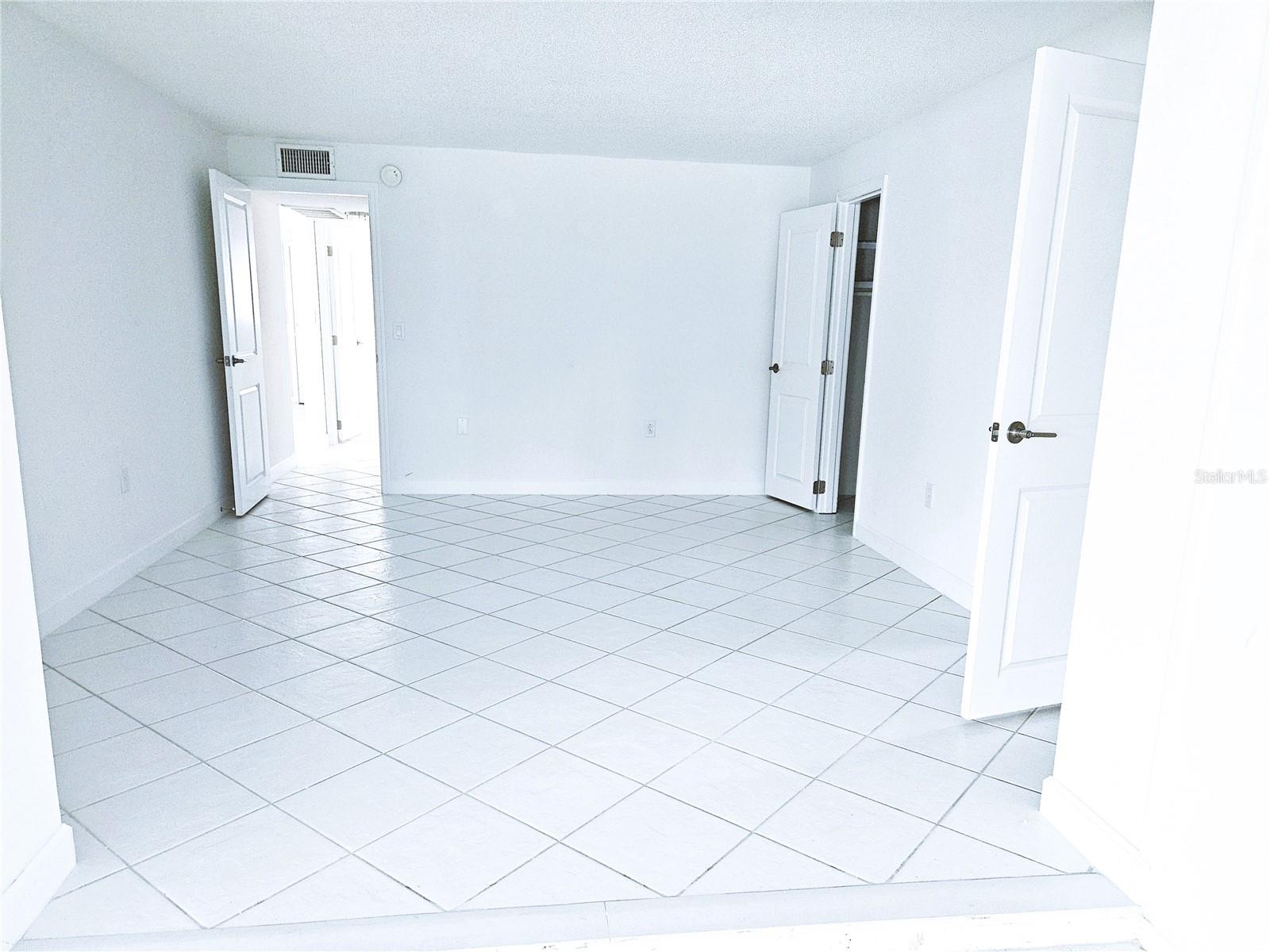 SPANISH MAIN YACHT CLUB CONDO - Residential