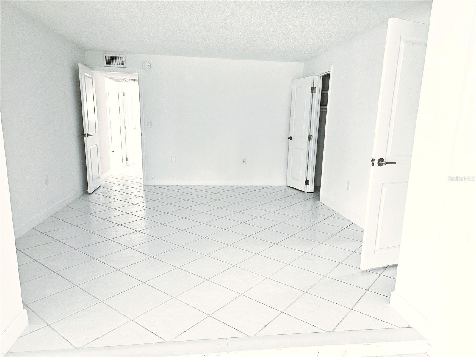 SPANISH MAIN YACHT CLUB CONDO - Residential