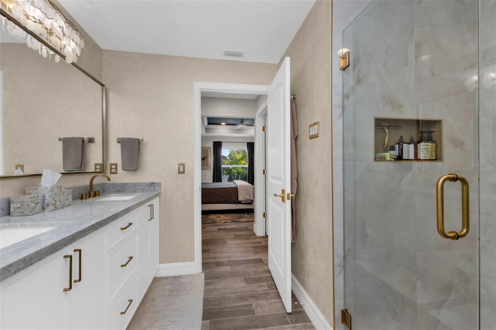 ROTONDA LAKES - Residential