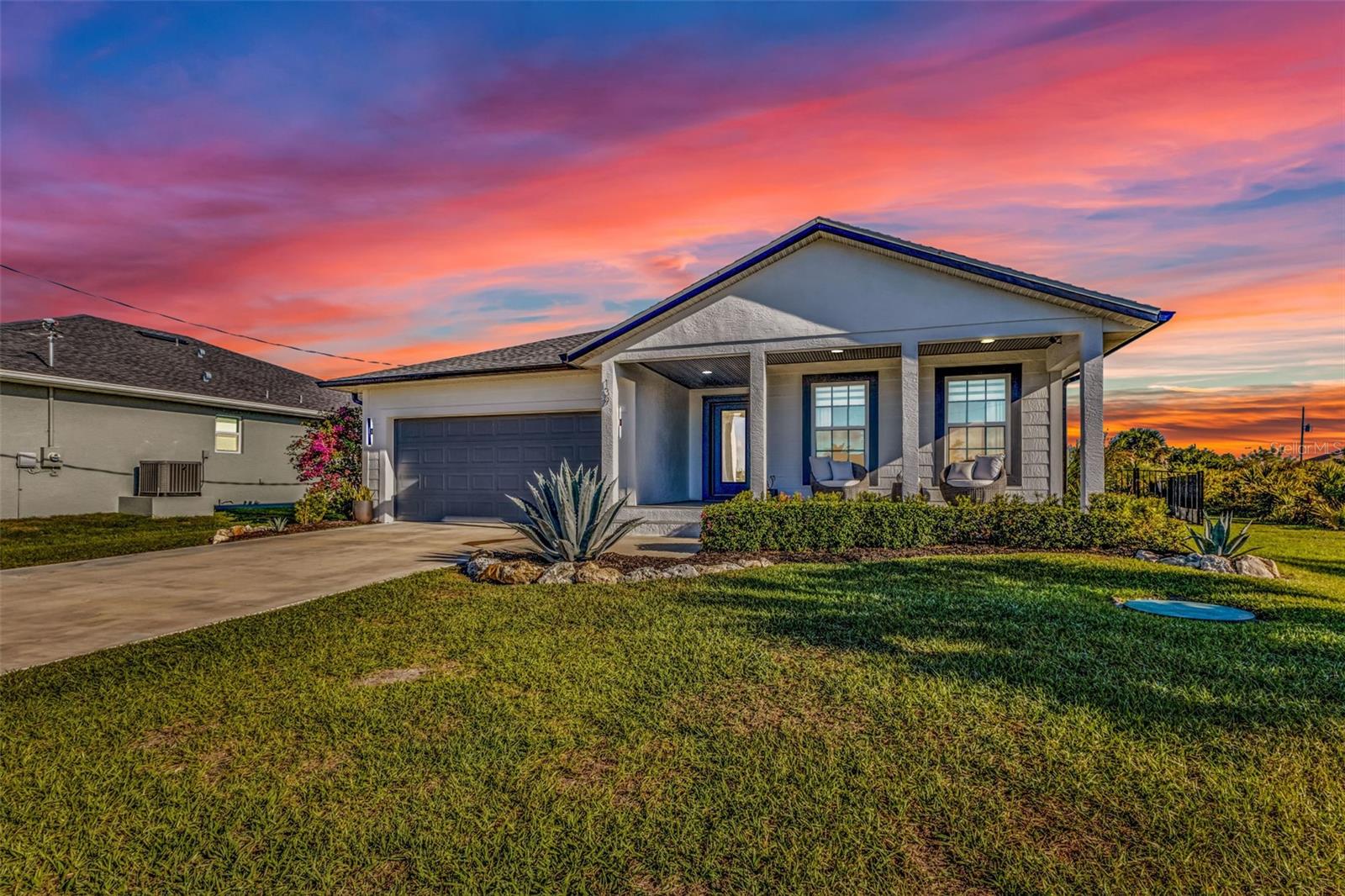 ROTONDA LAKES - Residential