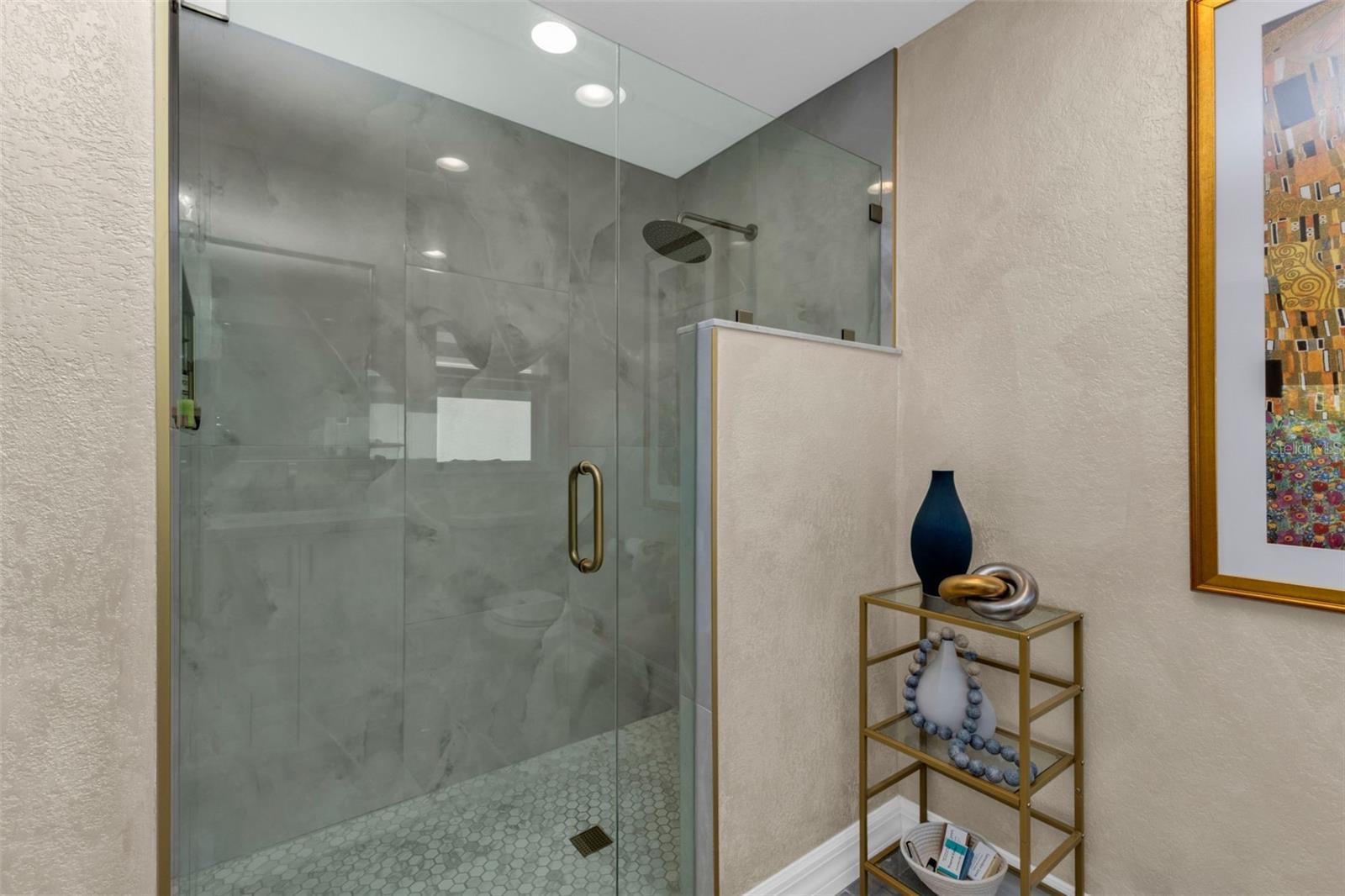 ROTONDA LAKES - Residential