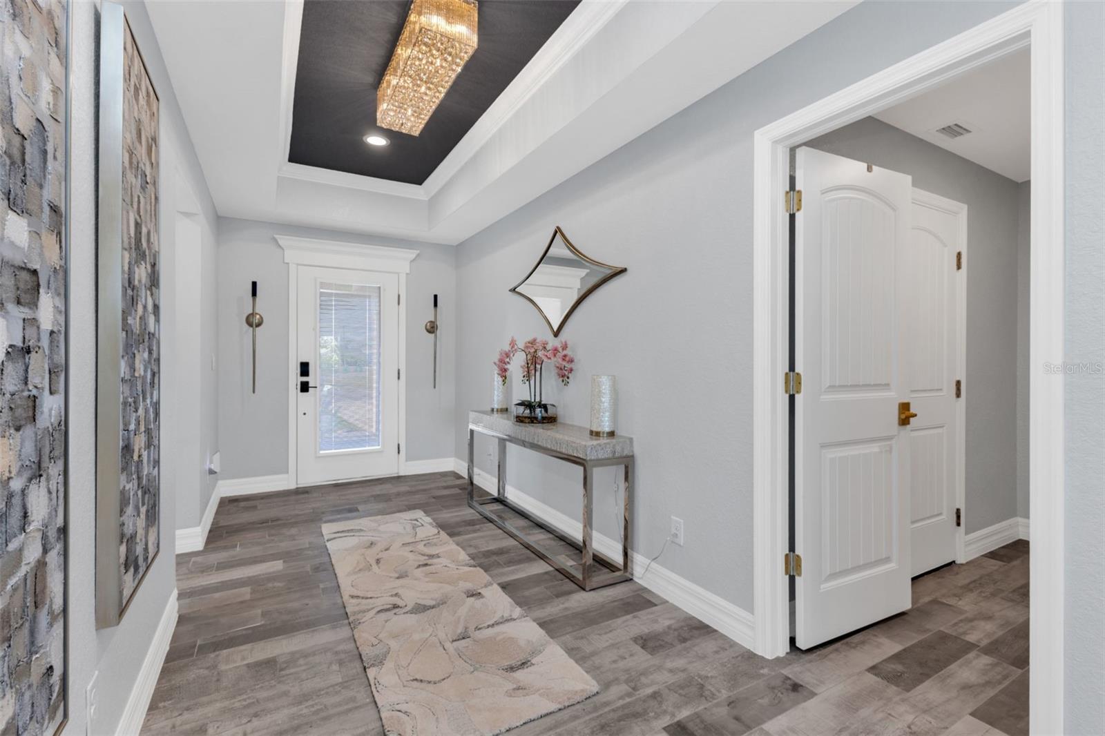 ROTONDA LAKES - Residential