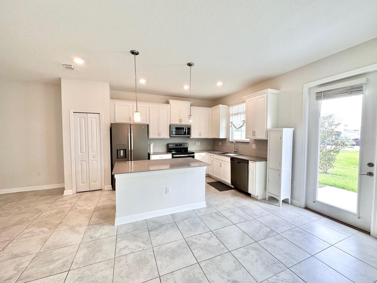 STOREY LAKE TR K - Residential Lease