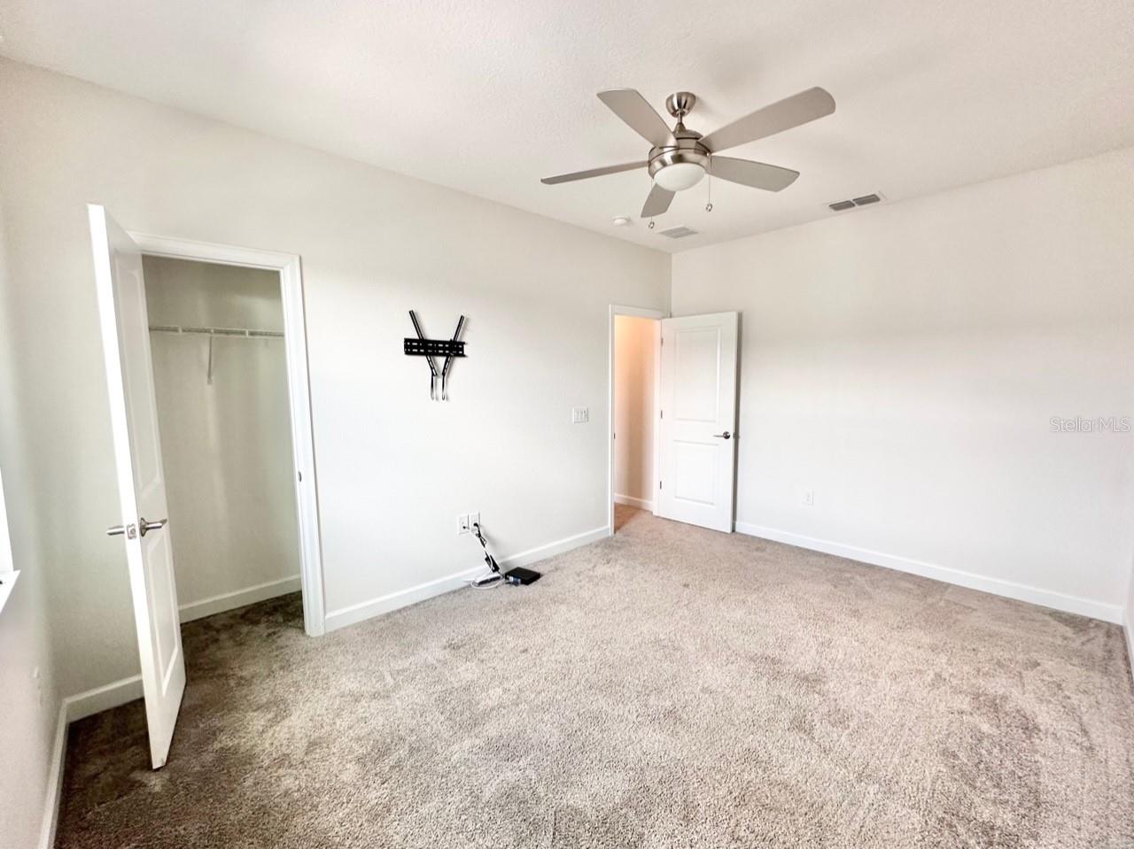 STOREY LAKE TR K - Residential Lease