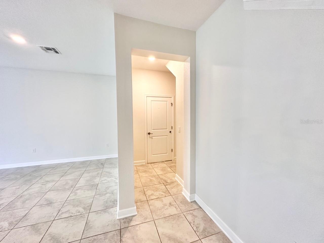 STOREY LAKE TR K - Residential Lease