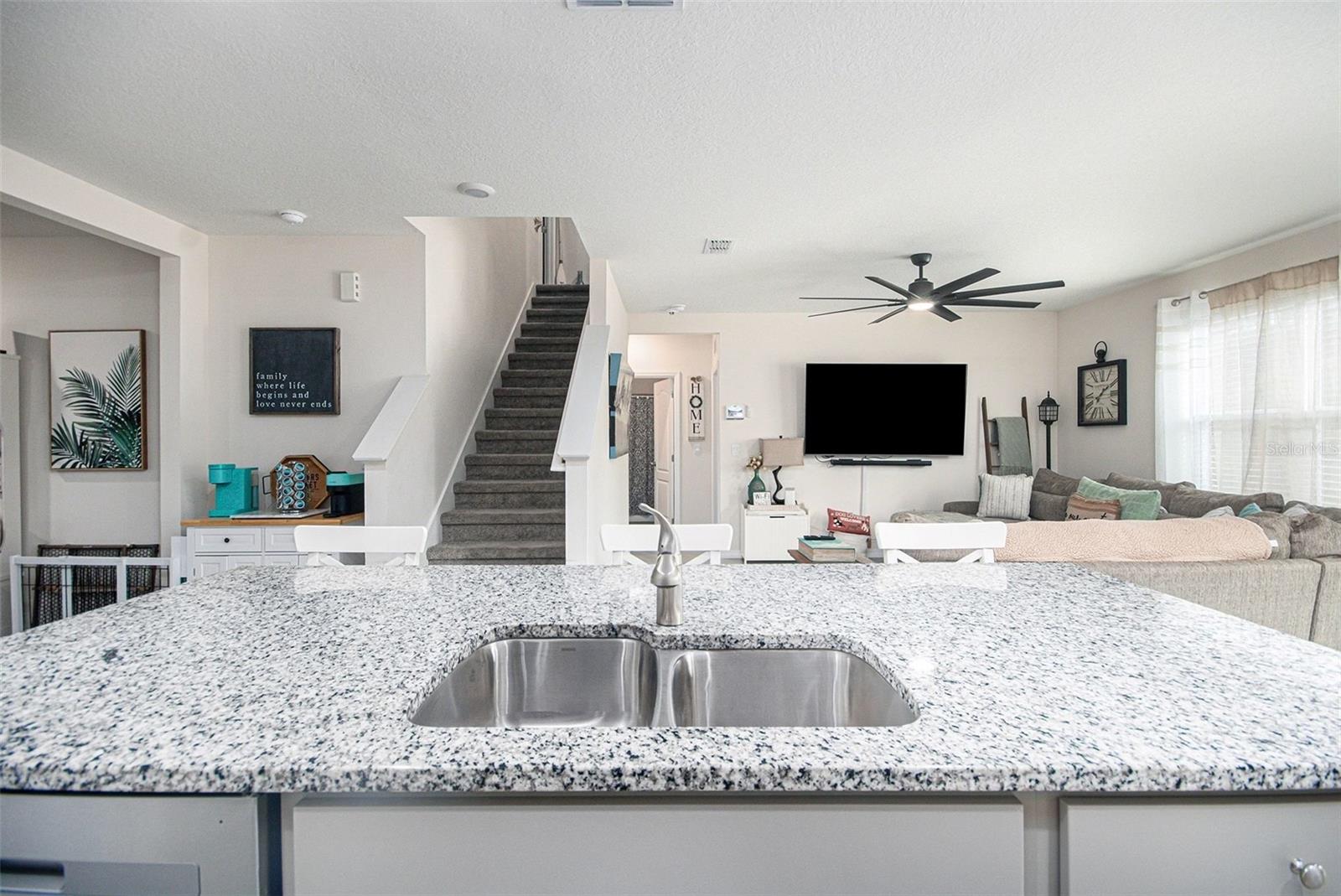 LAKE HARRIS RESERVE - Residential