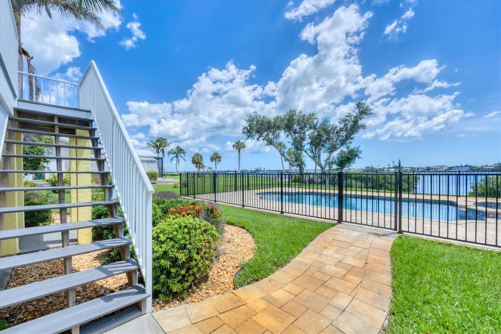 ENGLEWOOD GARDENS - Residential