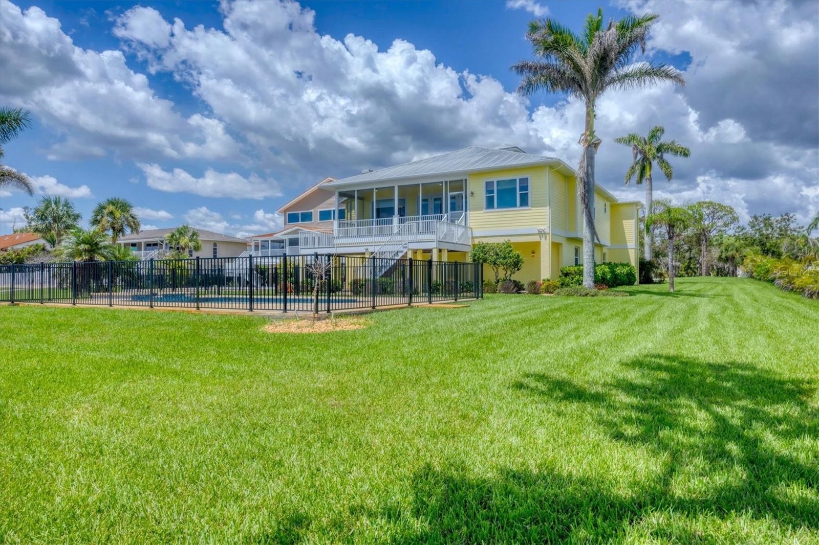 ENGLEWOOD GARDENS - Residential