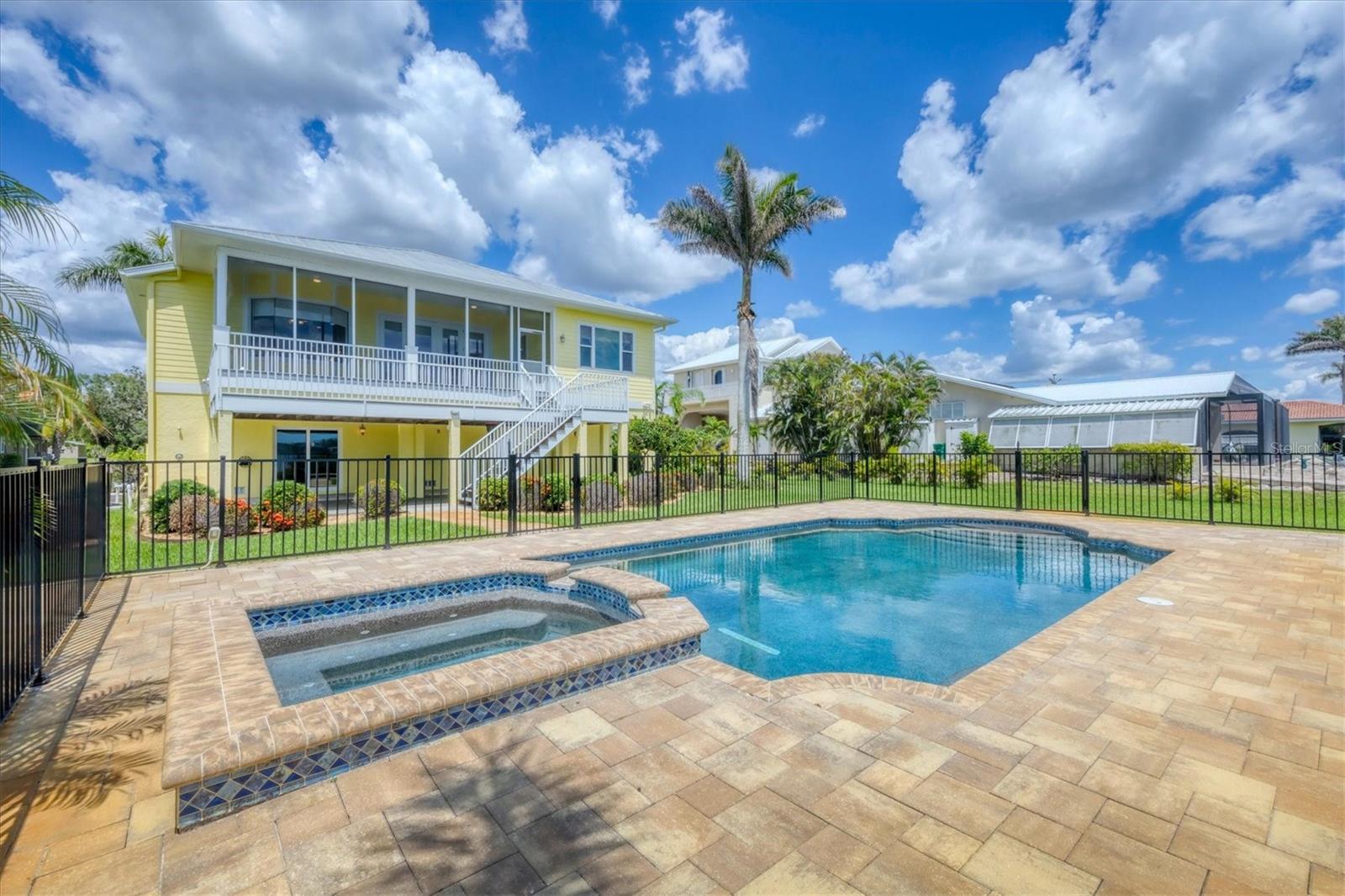 ENGLEWOOD GARDENS - Residential
