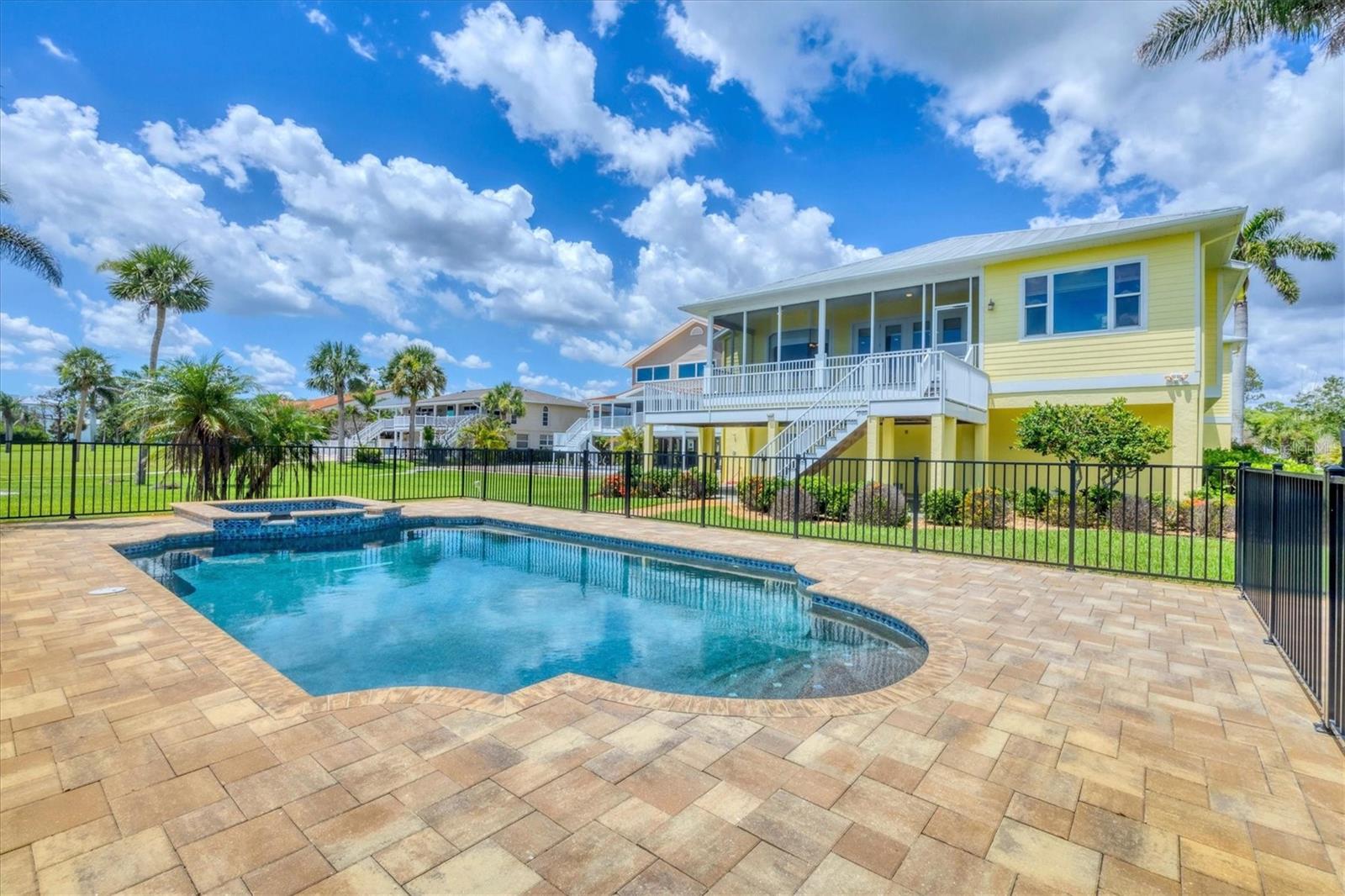 ENGLEWOOD GARDENS - Residential