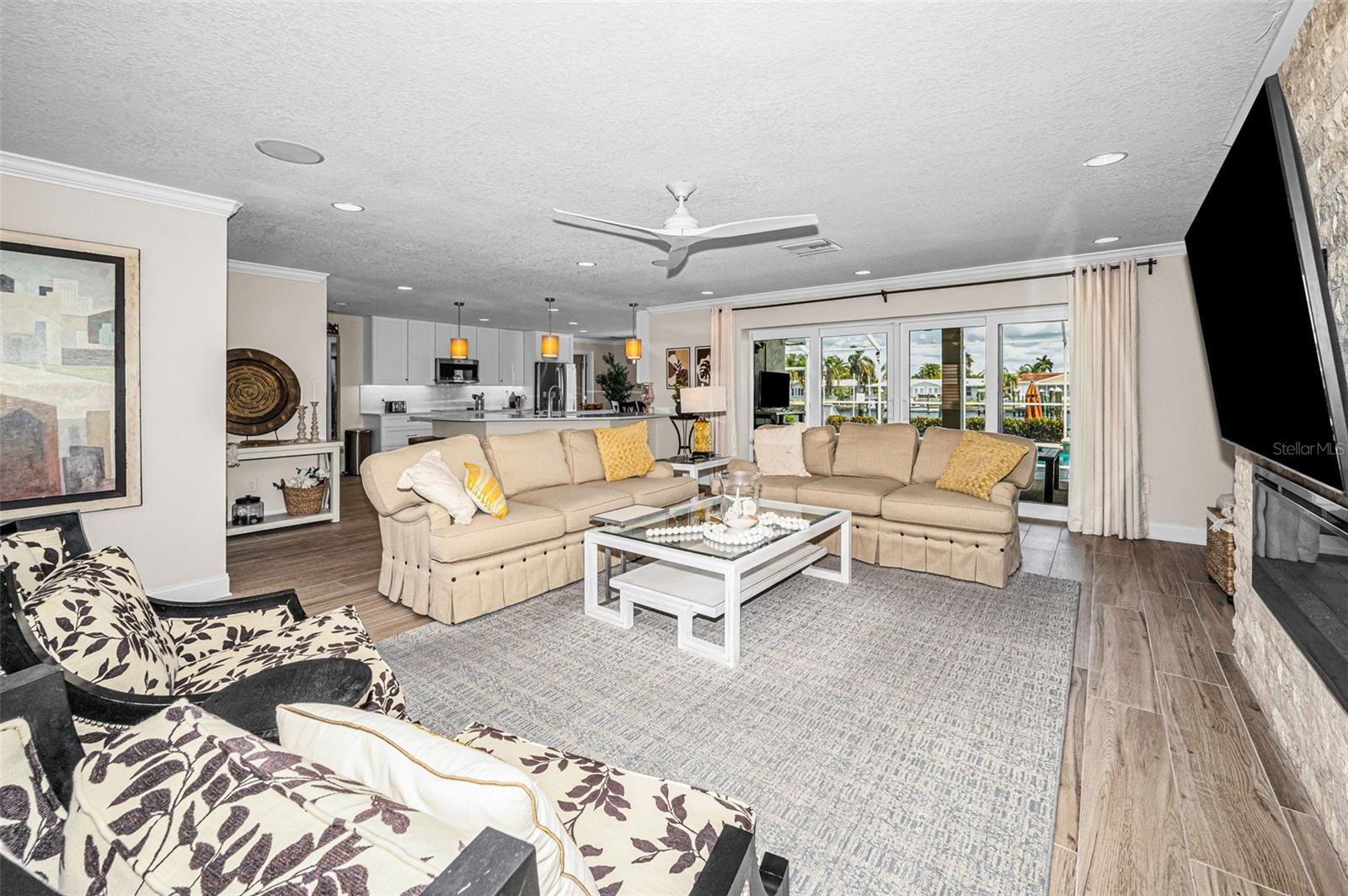 FLOR-A-MAR SEC C-9 - Residential