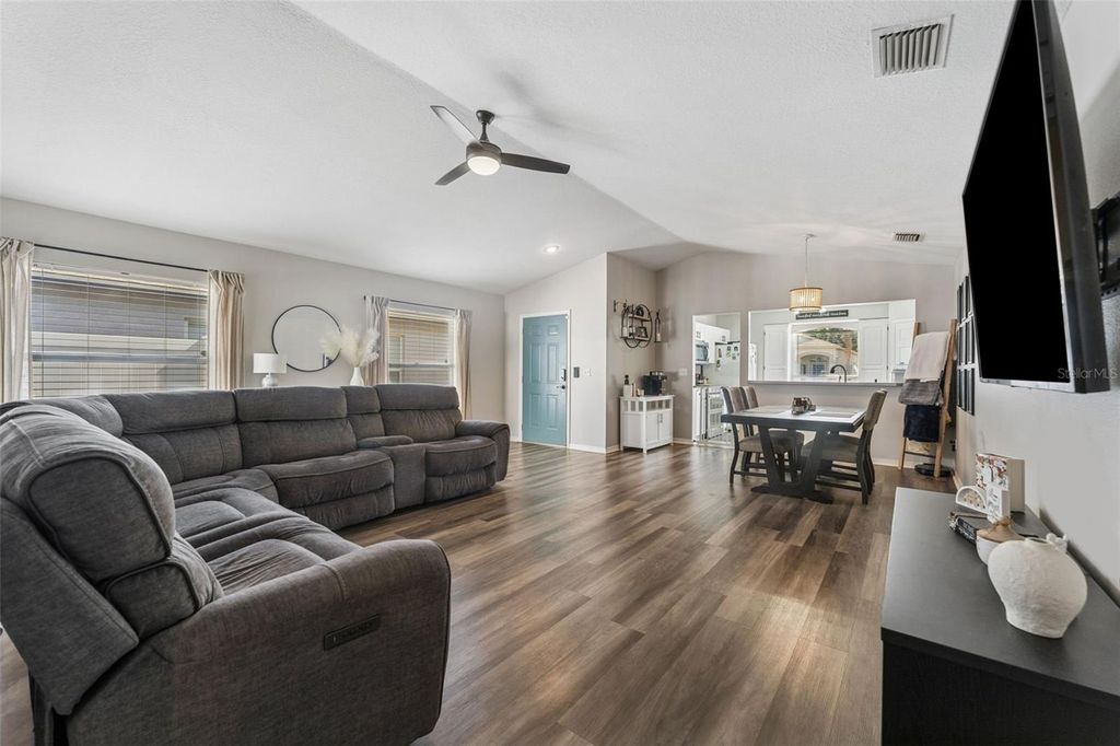 Photo of 518 Royal Ridge Street, Valrico, FL 33594 (MLS # TB8381297)