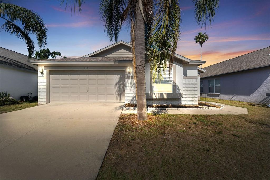 Photo of 518 Royal Ridge Street, Valrico, FL 33594 (MLS # TB8381297)