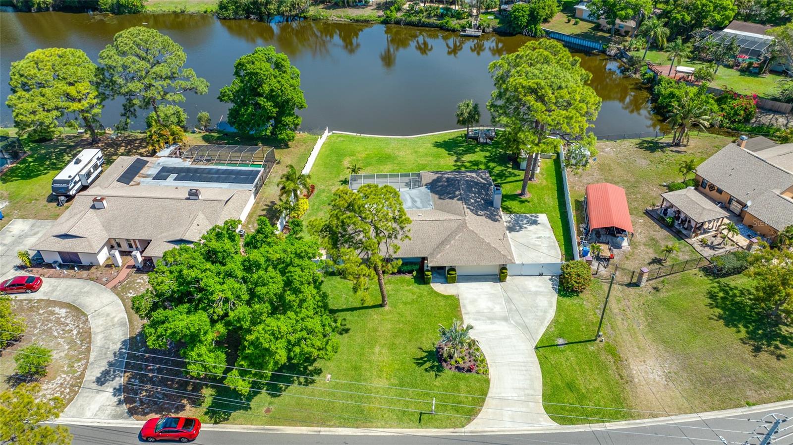 SUMMIT LAKE SEC OF LAKEWOOD ESTATES - Residential