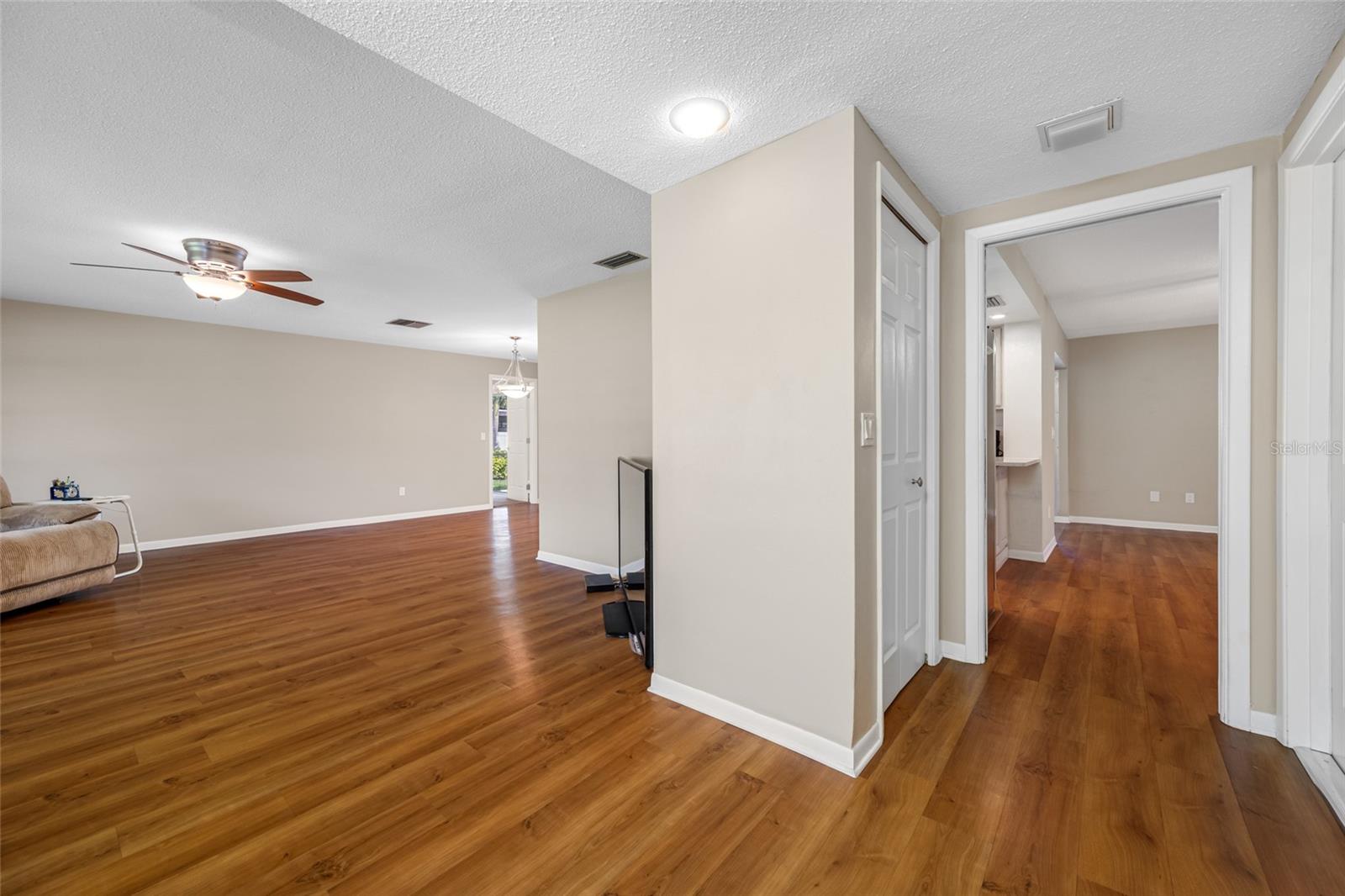 SUMMIT LAKE SEC OF LAKEWOOD ESTATES - Residential