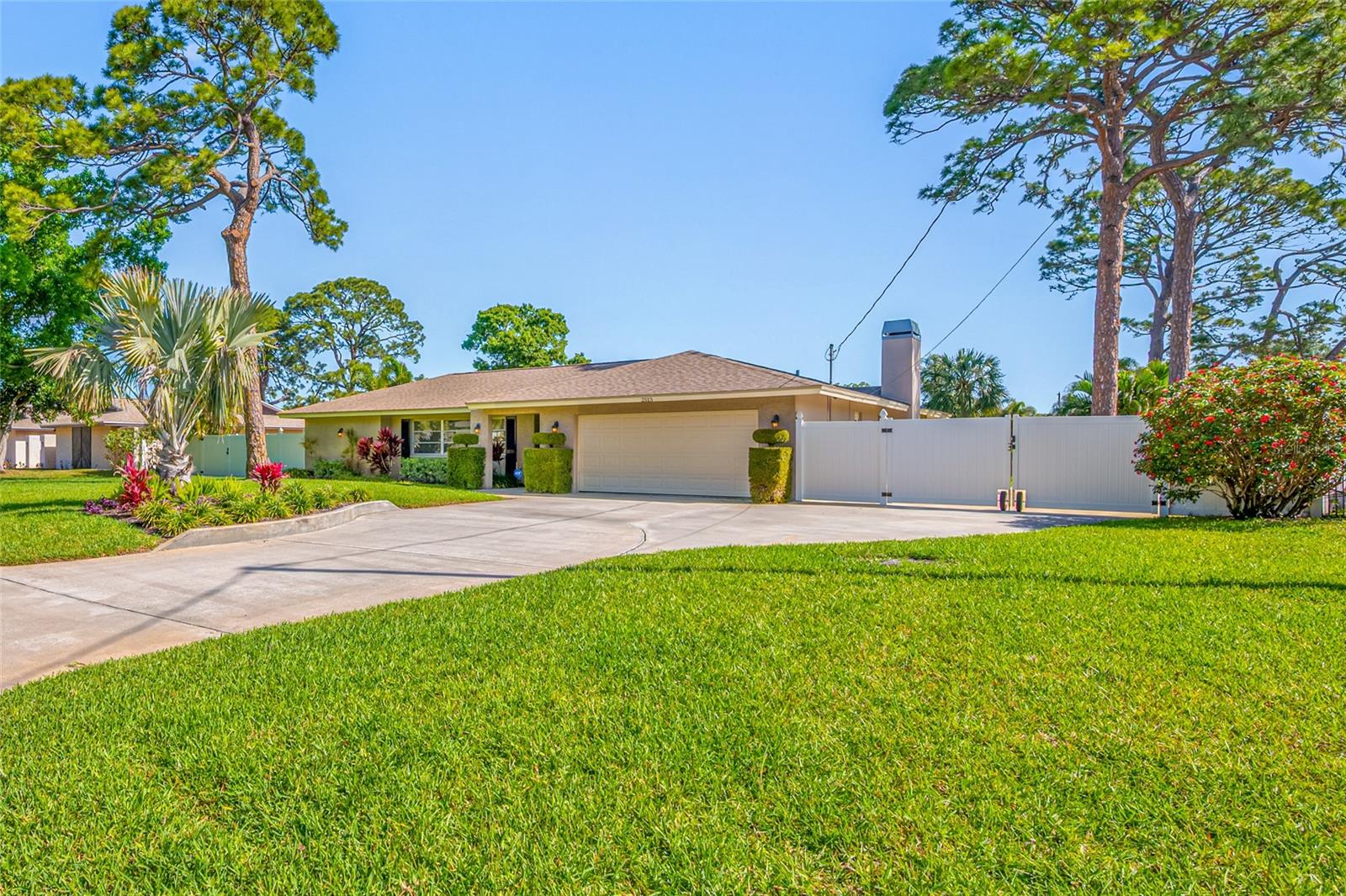 SUMMIT LAKE SEC OF LAKEWOOD ESTATES - Residential