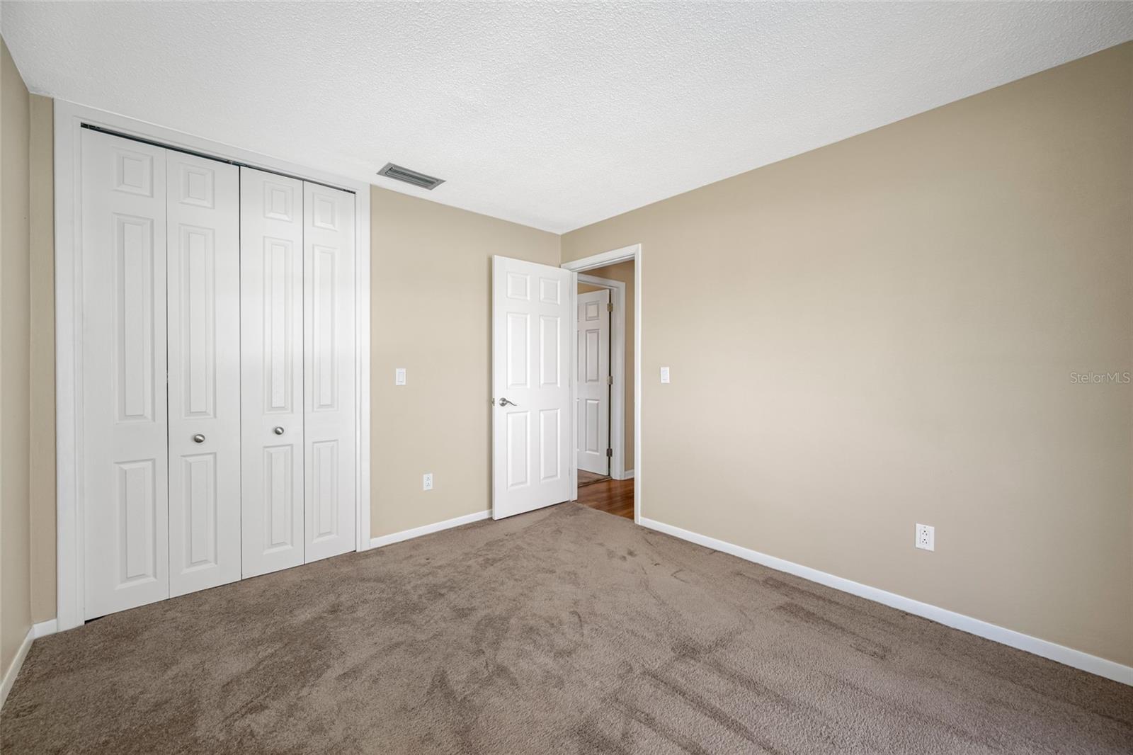 SUMMIT LAKE SEC OF LAKEWOOD ESTATES - Residential