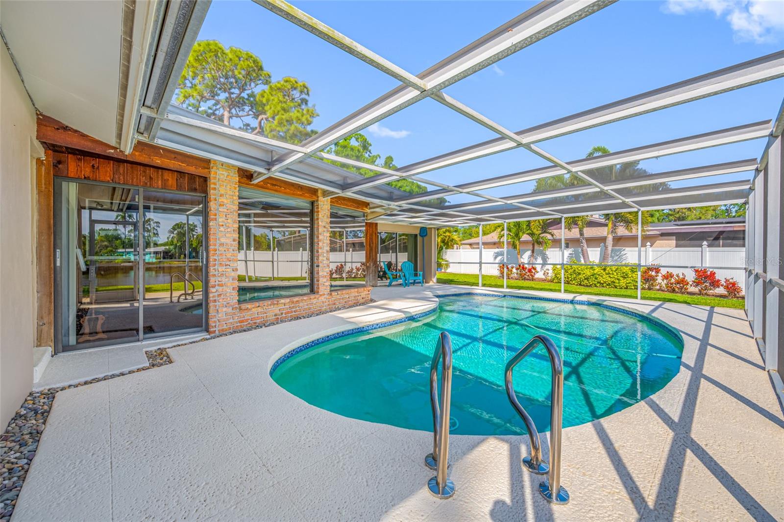 SUMMIT LAKE SEC OF LAKEWOOD ESTATES - Residential