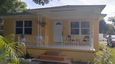 2813 N TALIAFERRO AVENUE TAMPA FL 33602