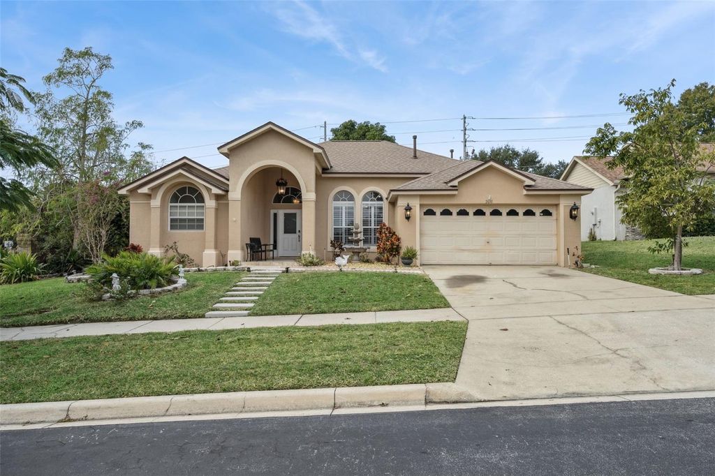 Photo of 2631 Cedaridge Circle, Clermont, FL 34711 (MLS # O6363928)