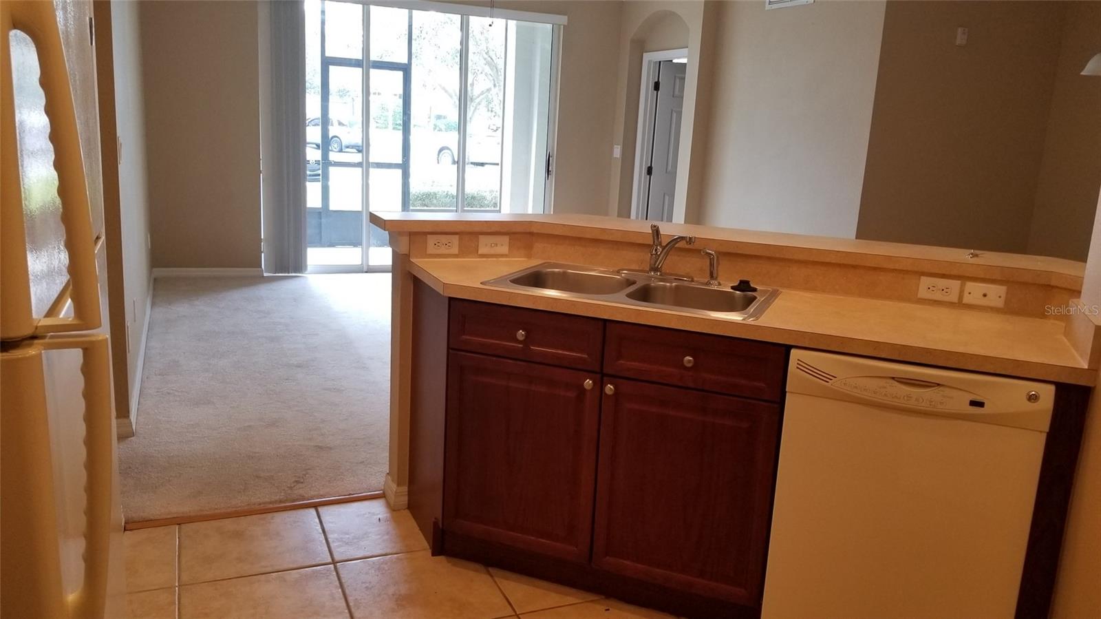 LAKESIDE/LKS/WINDERMERE - Residential Lease