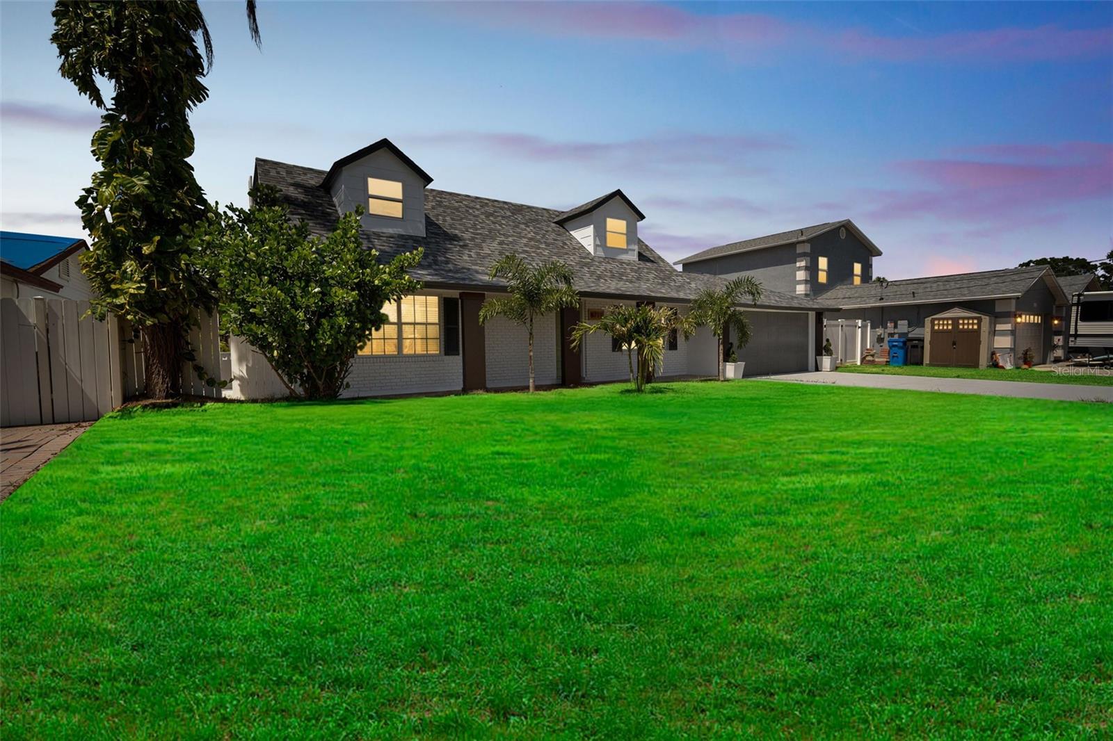 8711 THORNWOOD LANE