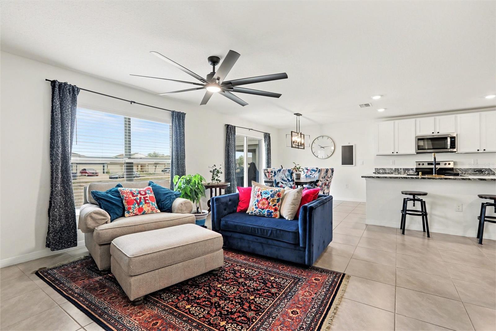 814 ACE OUTLAW AVENUE