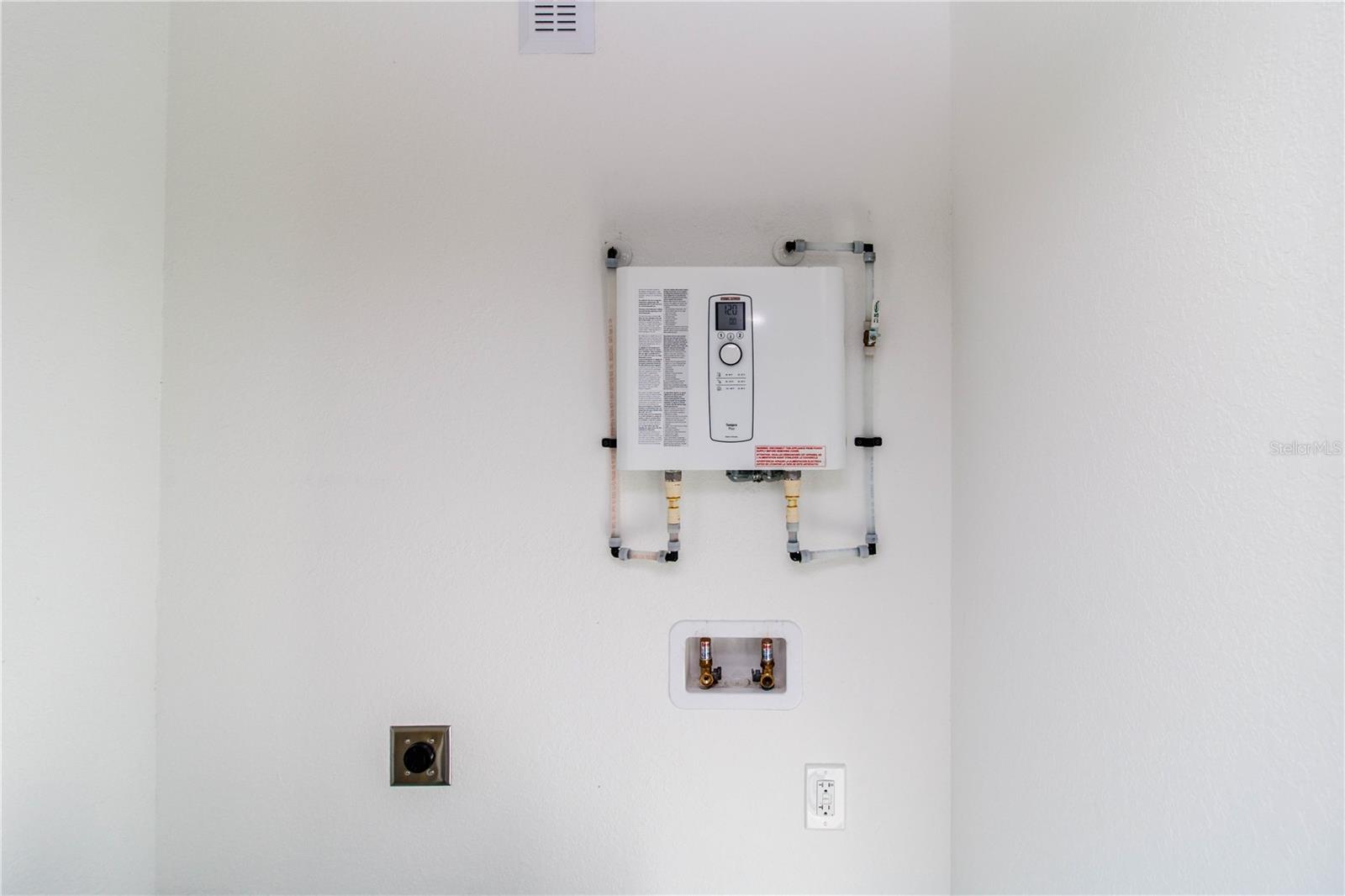 JASMIN TERRACE - Residential