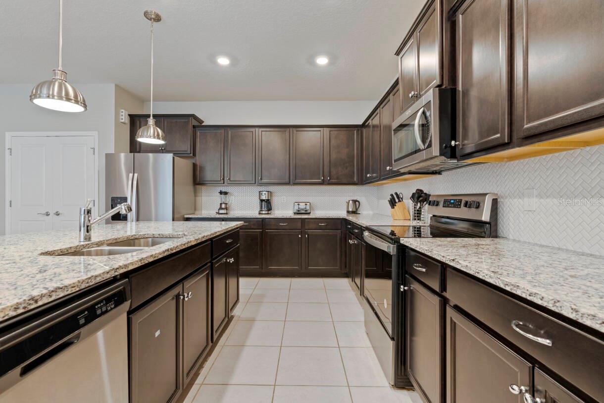 WINDSOR ISLAND RESORT PHASE 3 - Residential