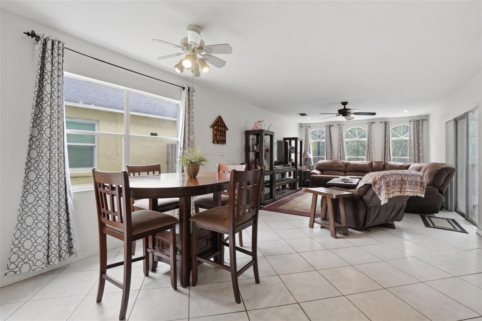 ALAFAYA WOODS PH 15 - Residential