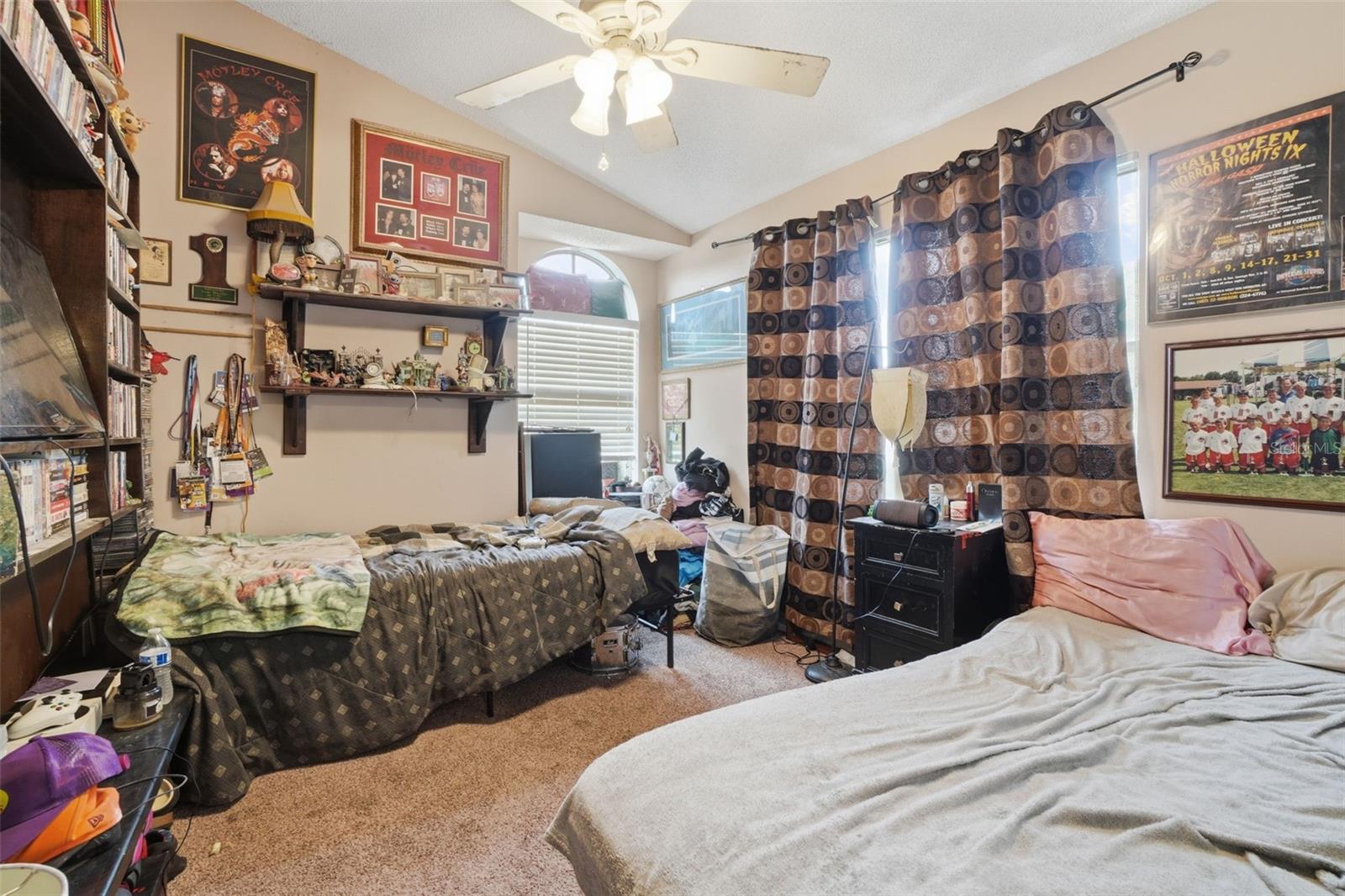 ALAFAYA WOODS PH 15 - Residential