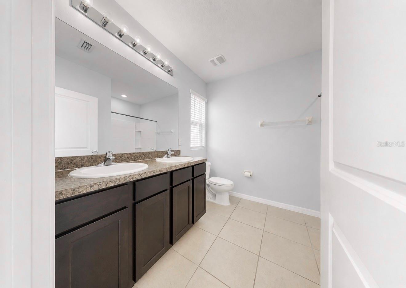 CARLTON LAKES WEST PH 2B - Residential
