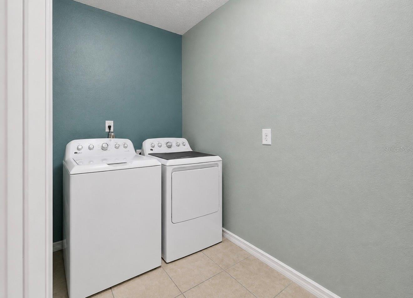 CARLTON LAKES WEST PH 2B - Residential