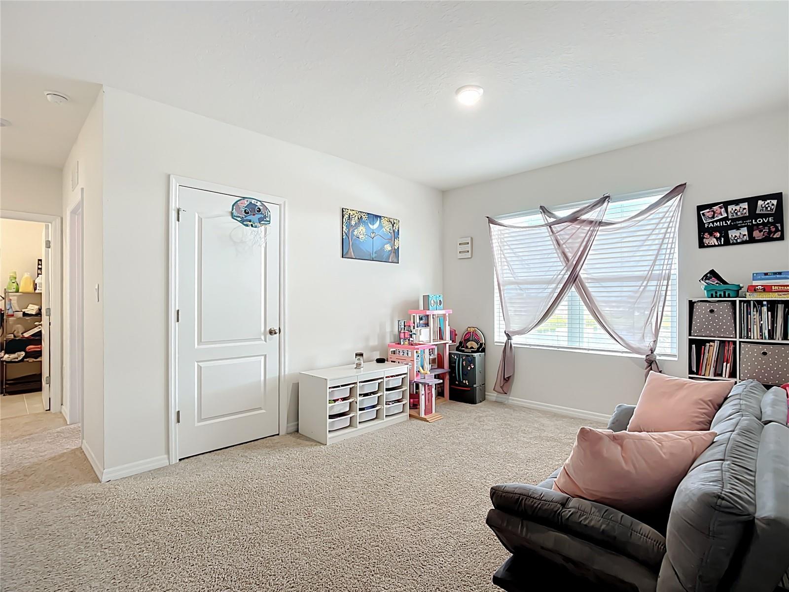 SQUIRES GROVE PH 2 - Residential