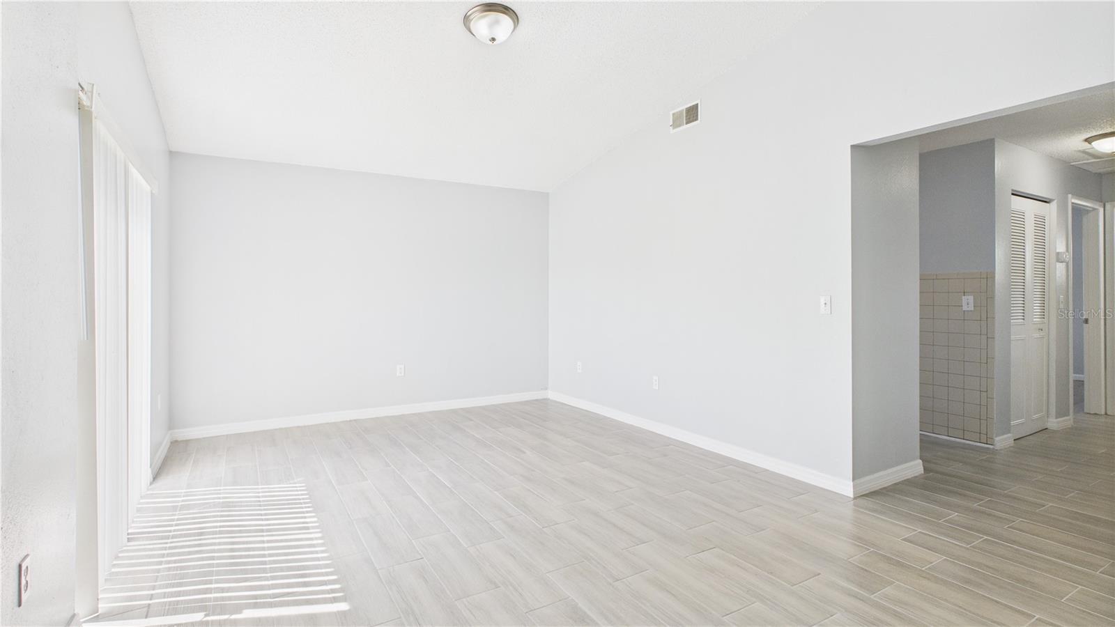 8060 52ND N