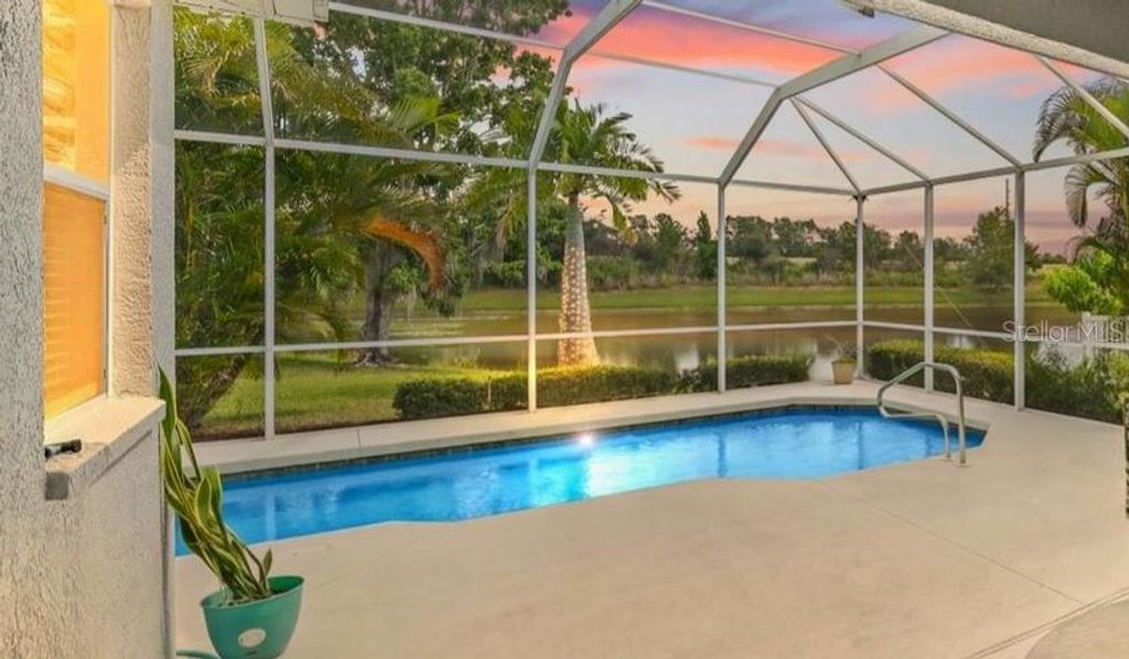 Photo of 12913 Nightshade Place, Bradenton, FL 34202 (MLS # A4697353)